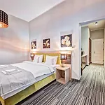 Fortune Boutique Old Town Apartment