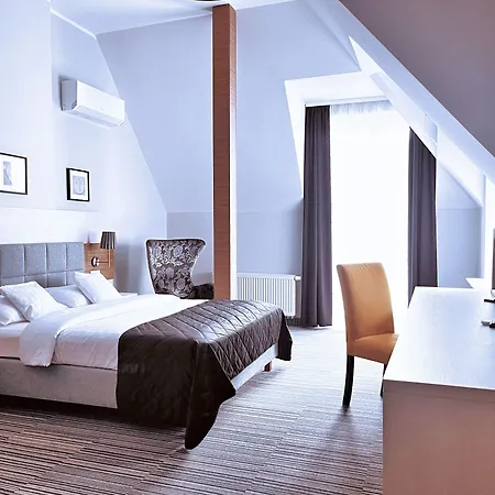 Fortune Boutique Old Town Apartment