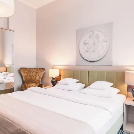 Fortune Boutique Old Town Апартаменти