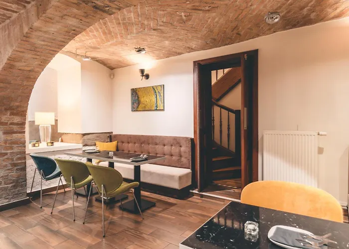 Fortune Boutique Old Town Apartment *